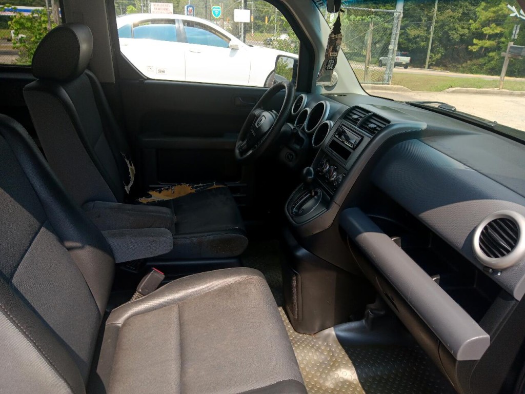 2004 Honda Element Image 9