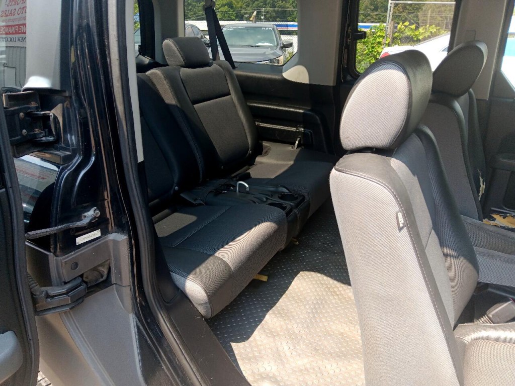 2004 Honda Element Image 10