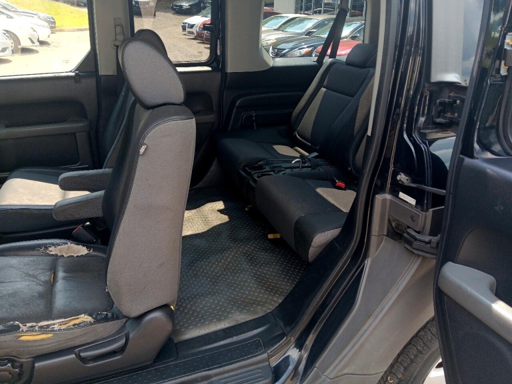 2004 Honda Element Image 12