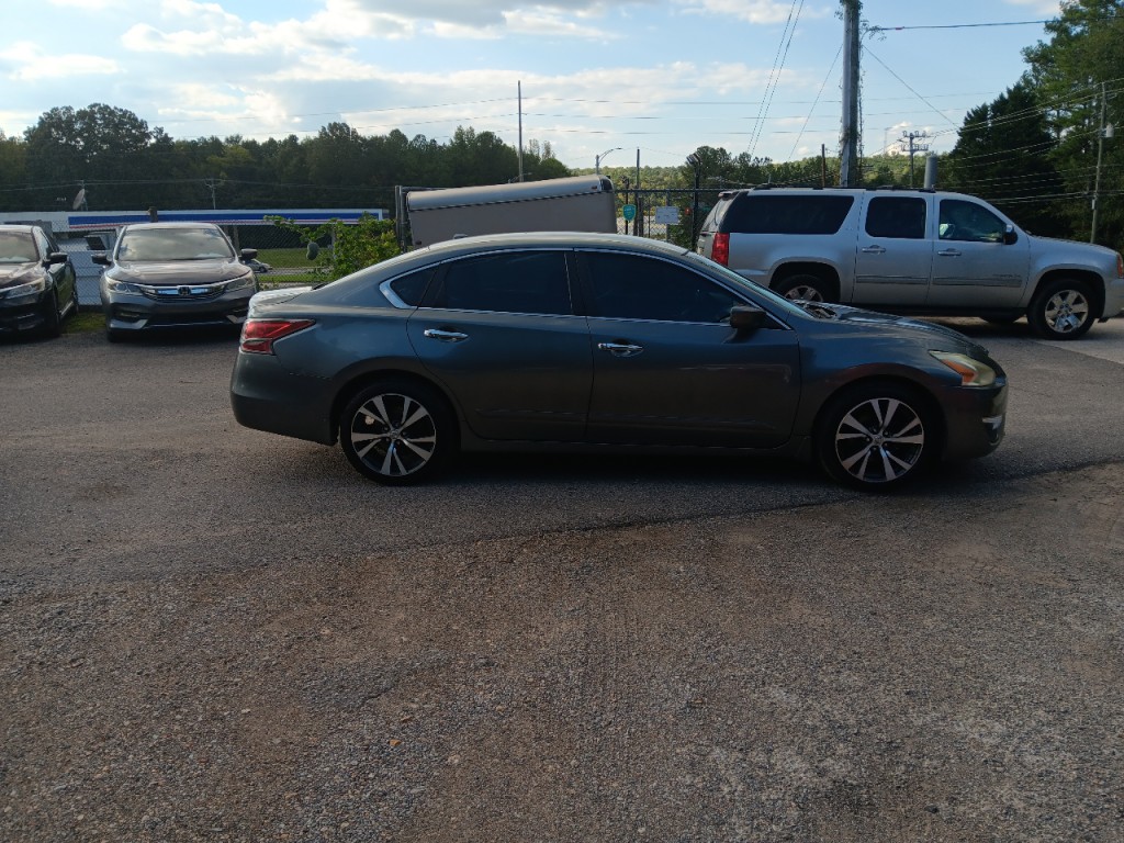 2014 Nissan Altima Image 4