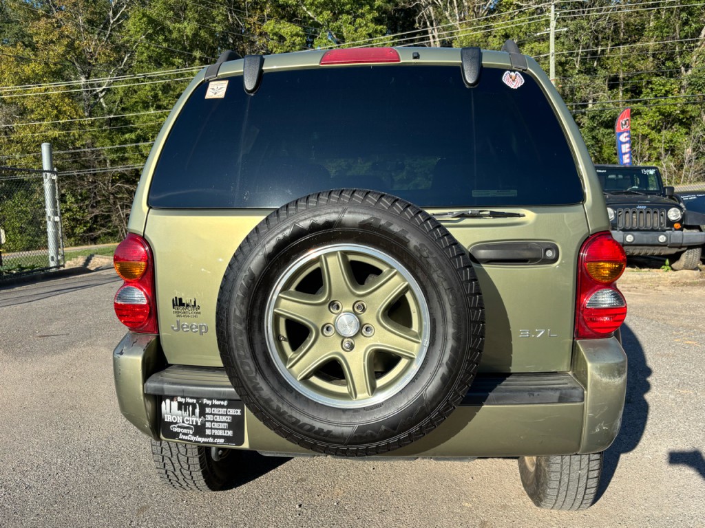2002 Jeep Liberty Image 12