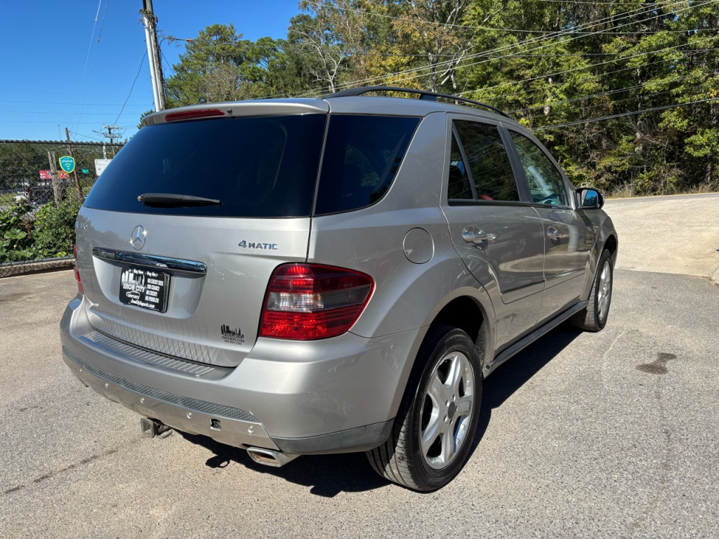 2008 Mercedes-Benz M-Class Image 3