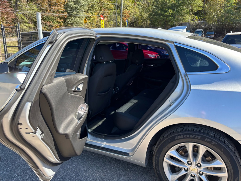 2018 Chevrolet Malibu Image 7