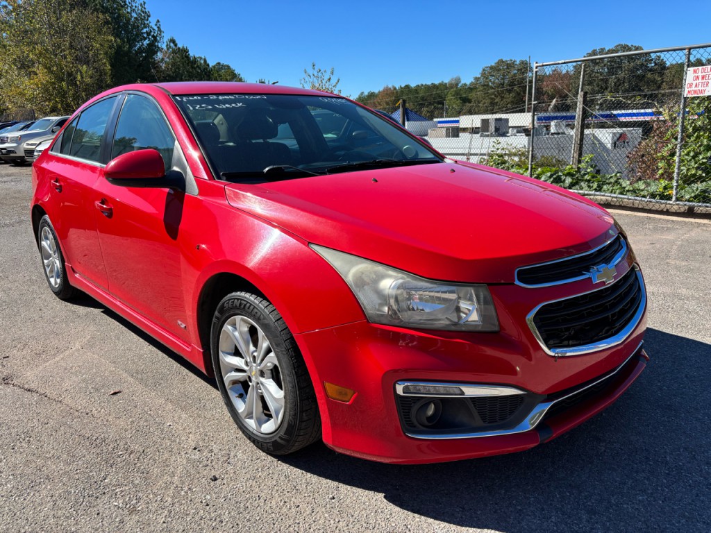 2015 Chevrolet Cruze Image 2