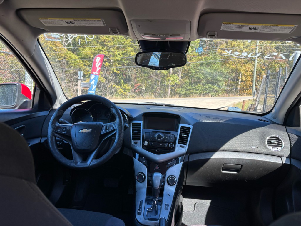2015 Chevrolet Cruze Image 11