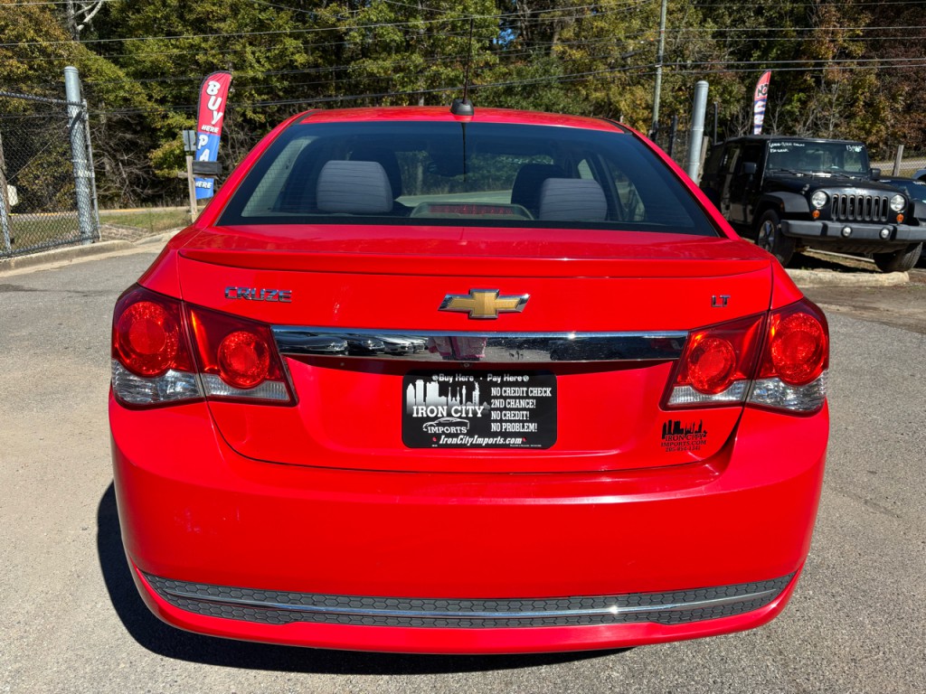 2015 Chevrolet Cruze Image 12