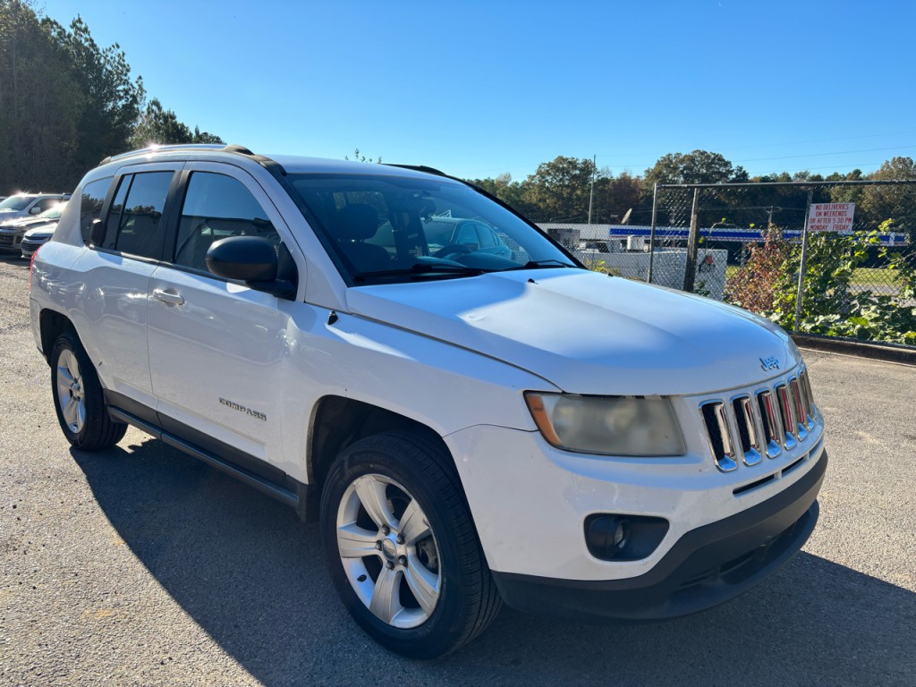 2012 Jeep Compass Image 2