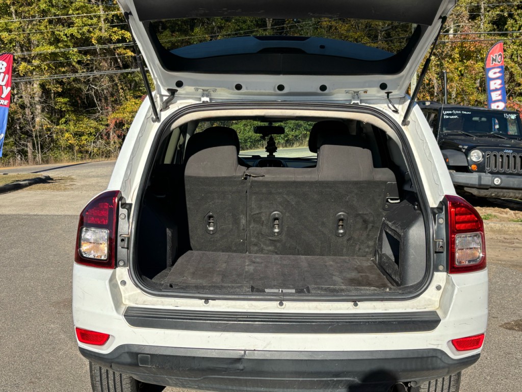2012 Jeep Compass Image 13