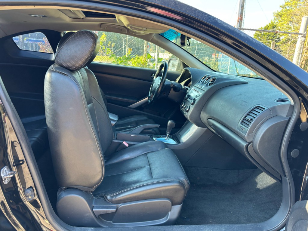 2010 Nissan Altima Image 6