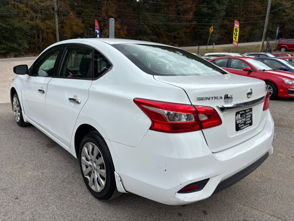 2016 Nissan Sentra Image 3