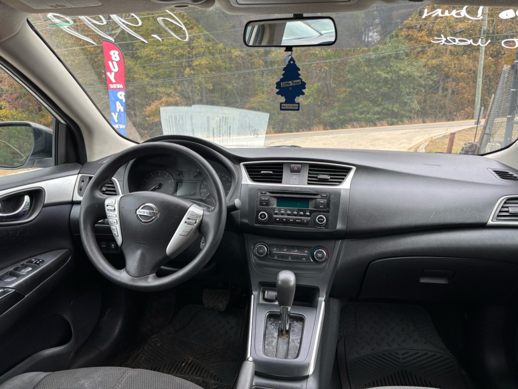 2016 Nissan Sentra Image 11
