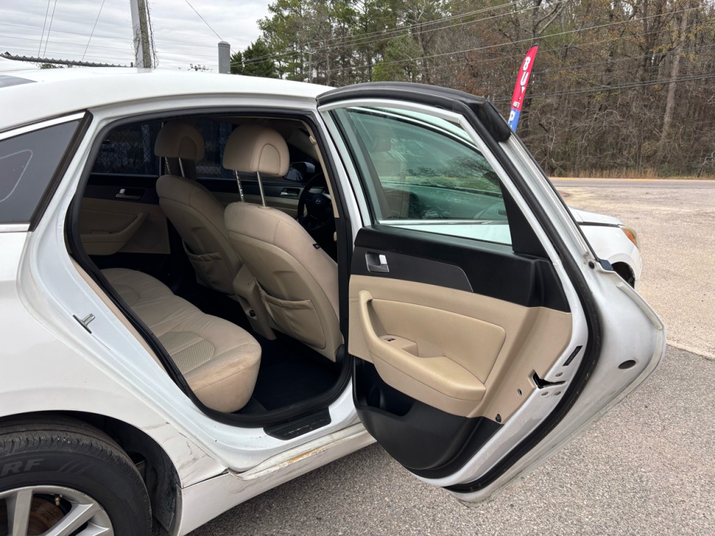 2015 Hyundai Sonata Image 10