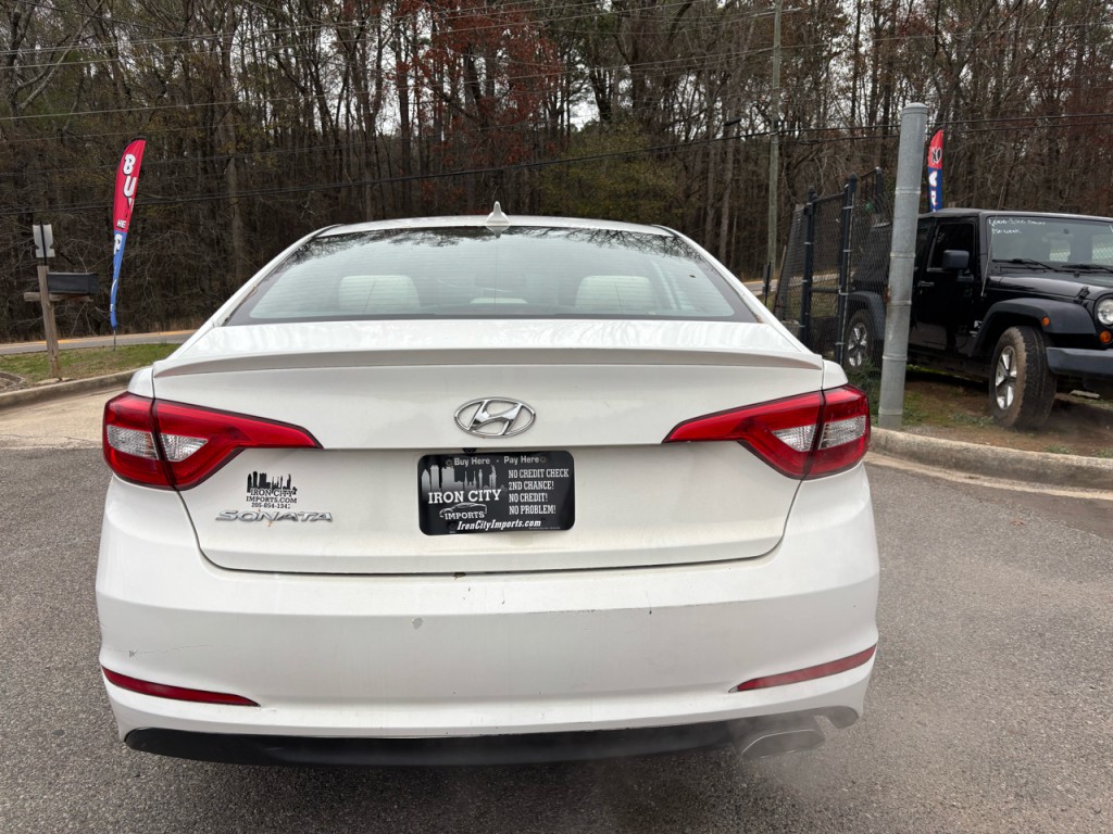 2015 Hyundai Sonata Image 12