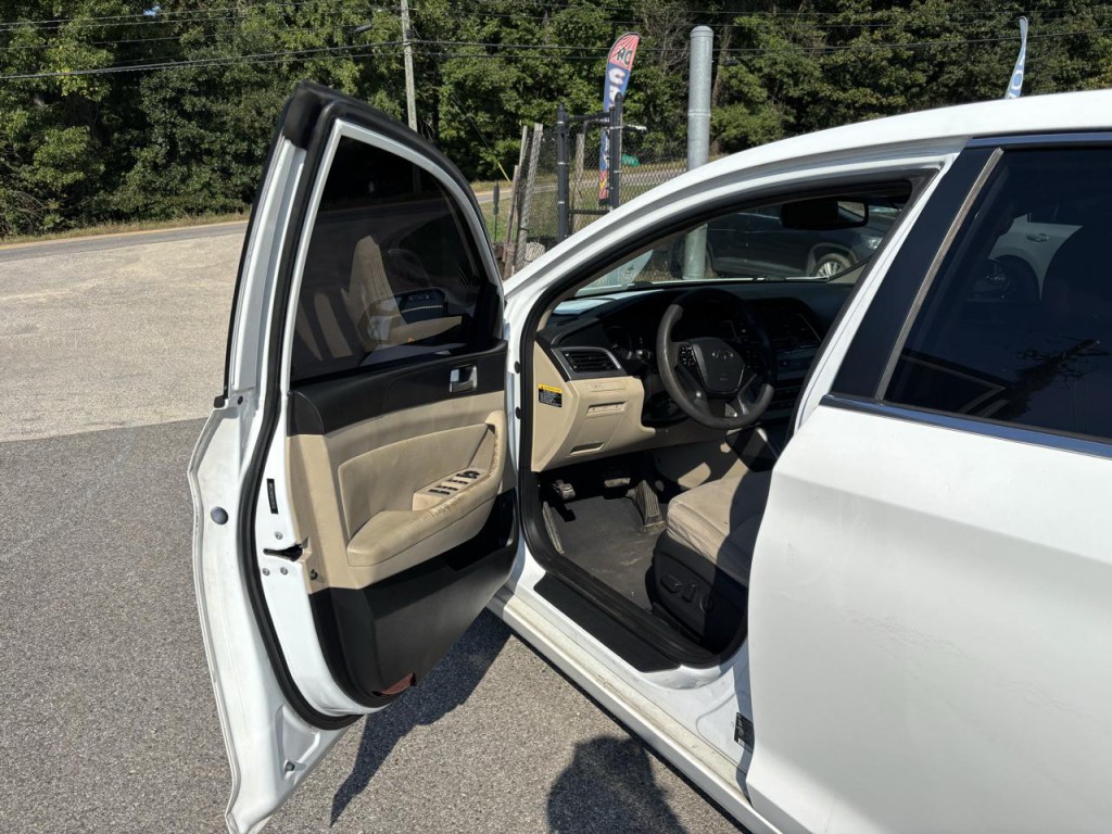 2015 Hyundai Sonata Image 5
