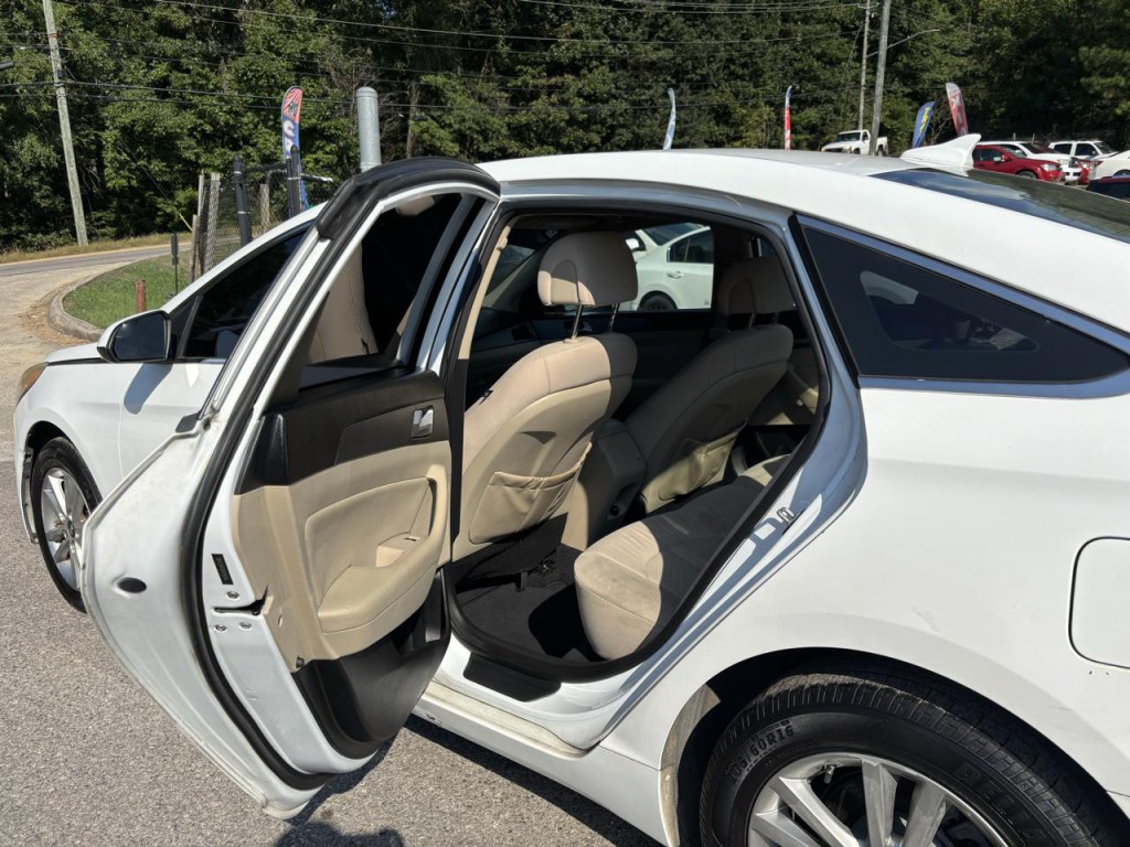 2015 Hyundai Sonata Image 7