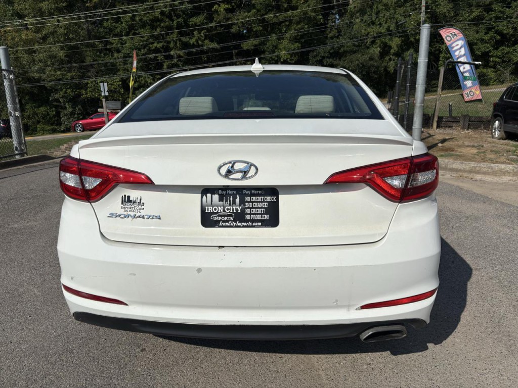 2015 Hyundai Sonata Image 12