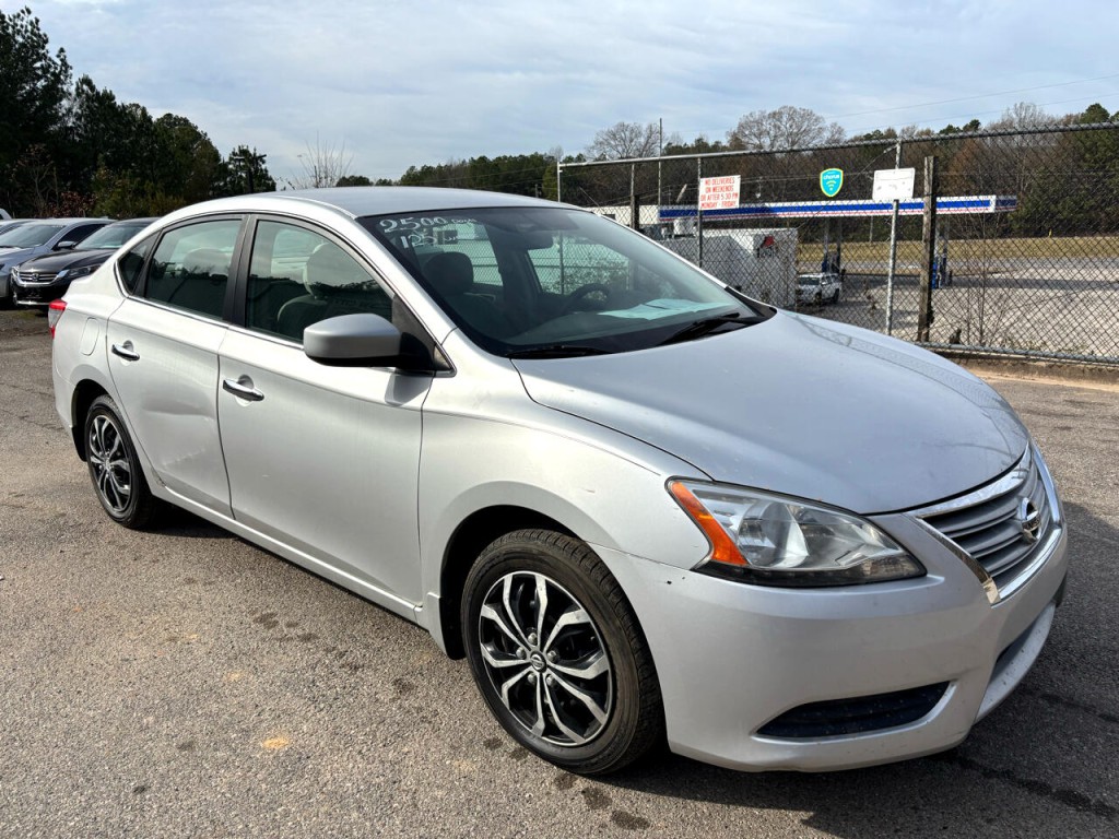 2013 Nissan Sentra Image 2