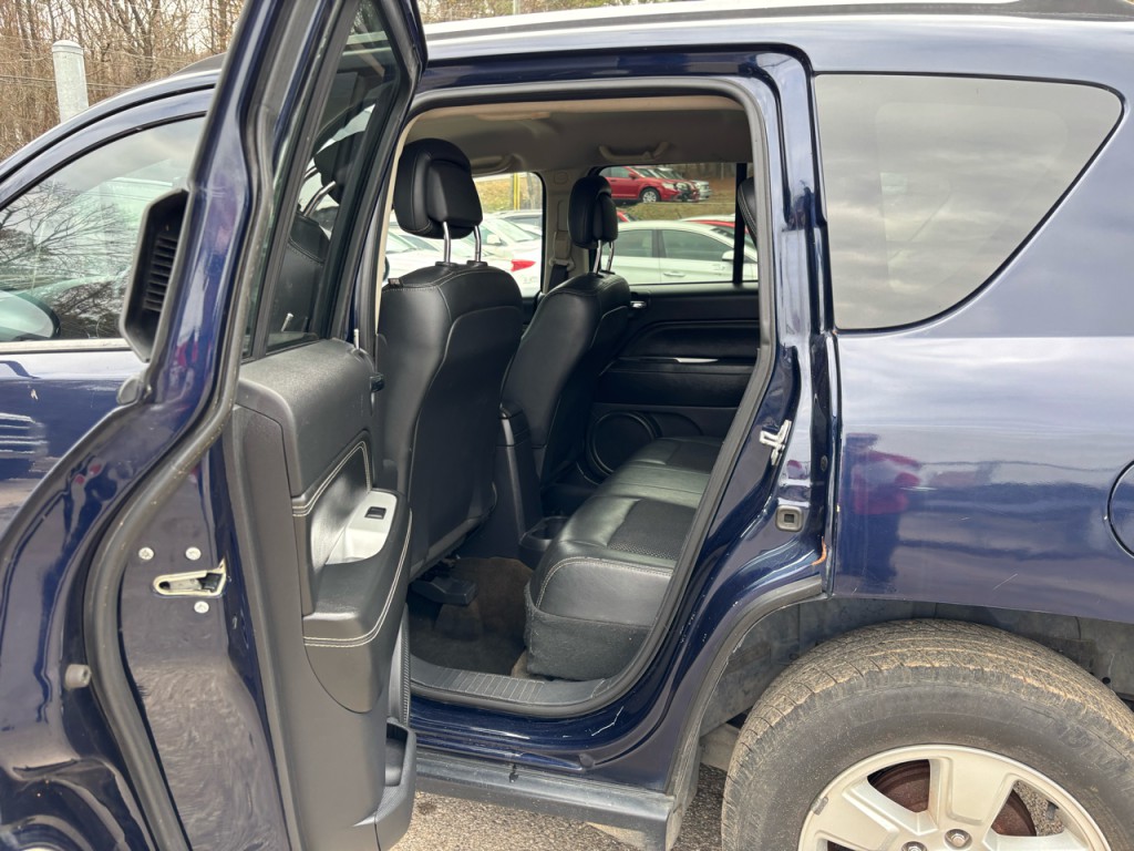 2017 Jeep Compass Image 7