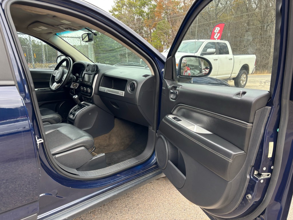 2017 Jeep Compass Image 9