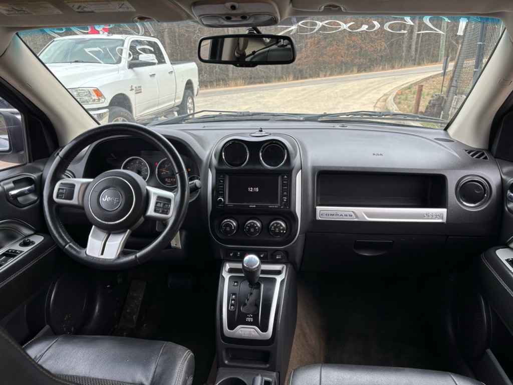 2017 Jeep Compass Image 12