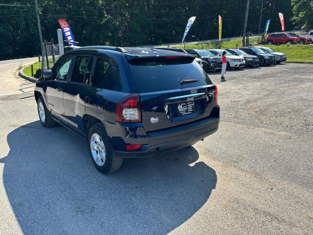 2017 Jeep Compass Image 4