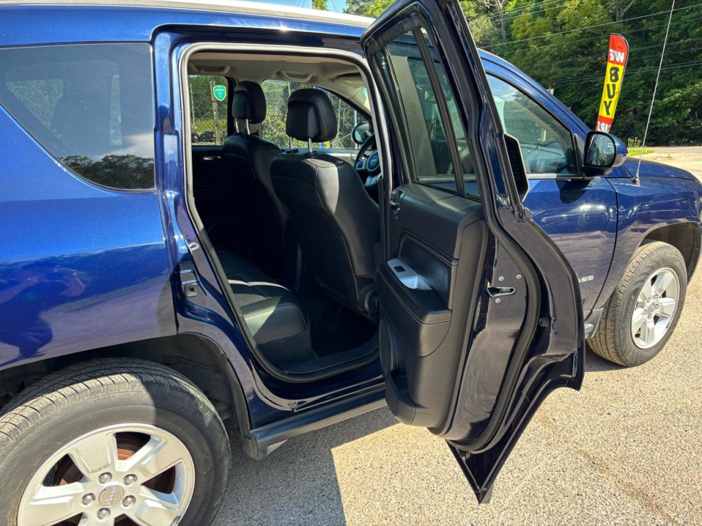 2017 Jeep Compass Image 8