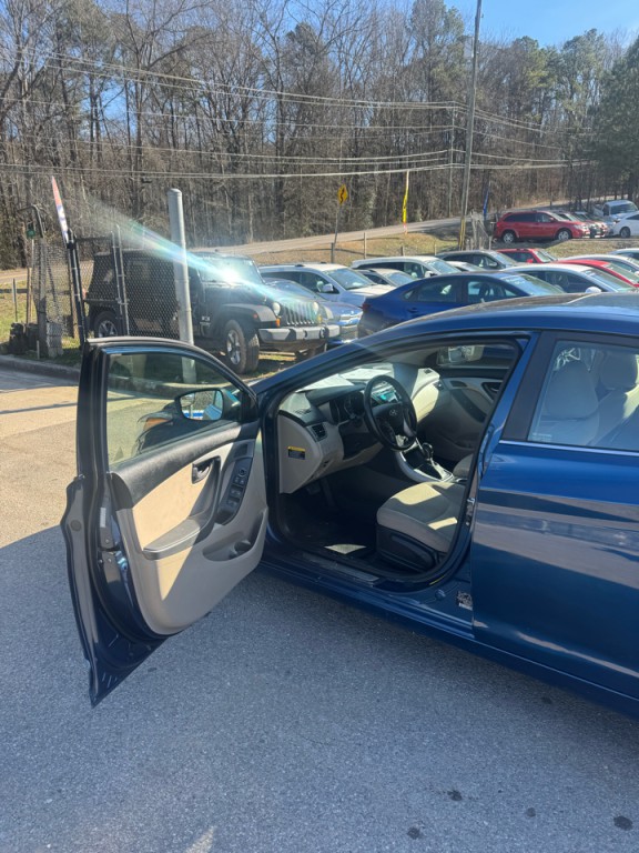 2016 Hyundai Elantra Image 5