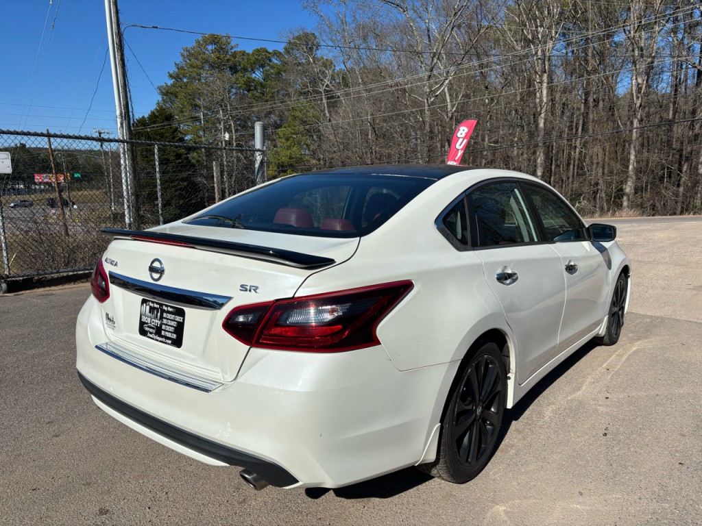 2017 Nissan Altima Image 3