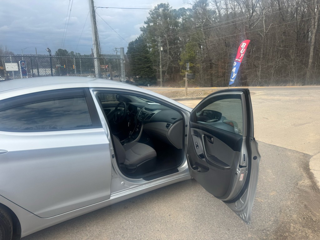 2014 Hyundai Elantra Image 7