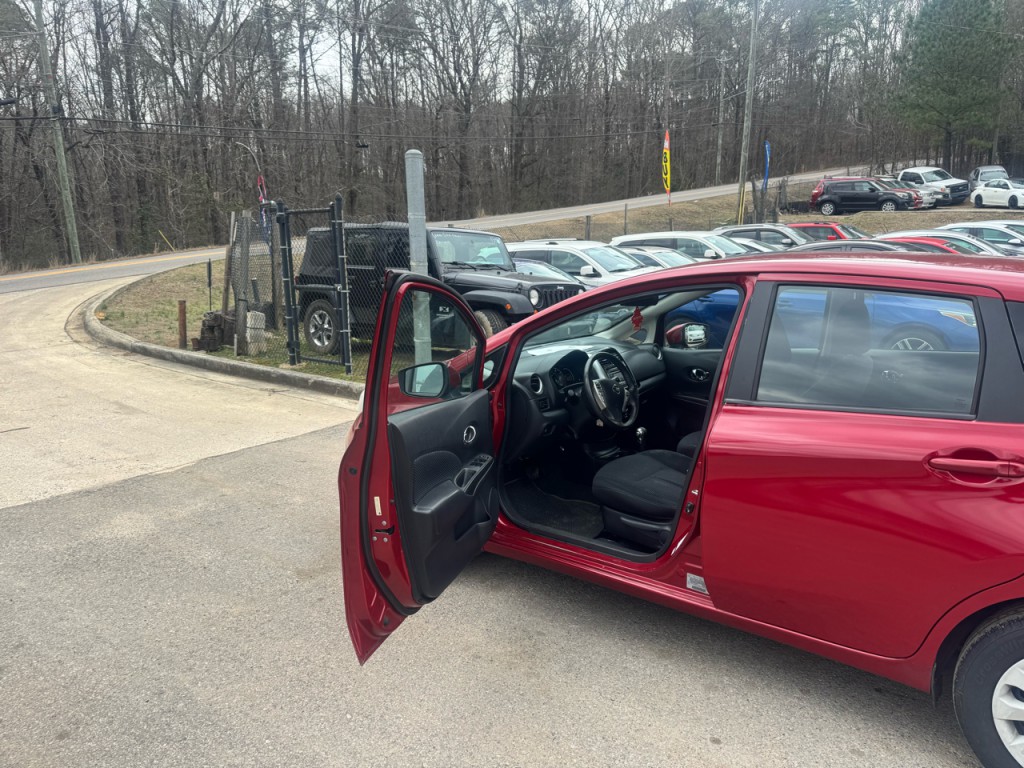 2015 Nissan Versa Image 5