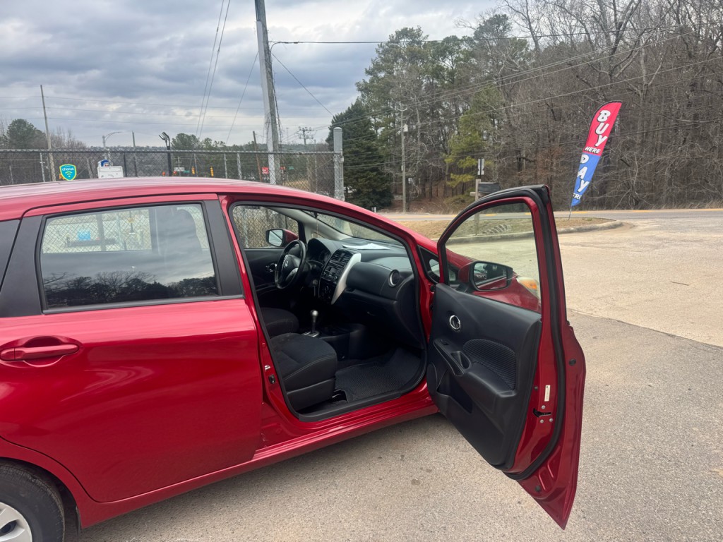 2015 Nissan Versa Image 7