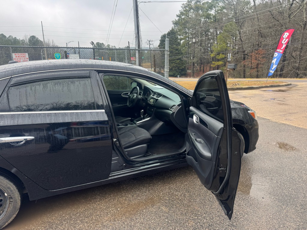 2017 Nissan Sentra Image 7