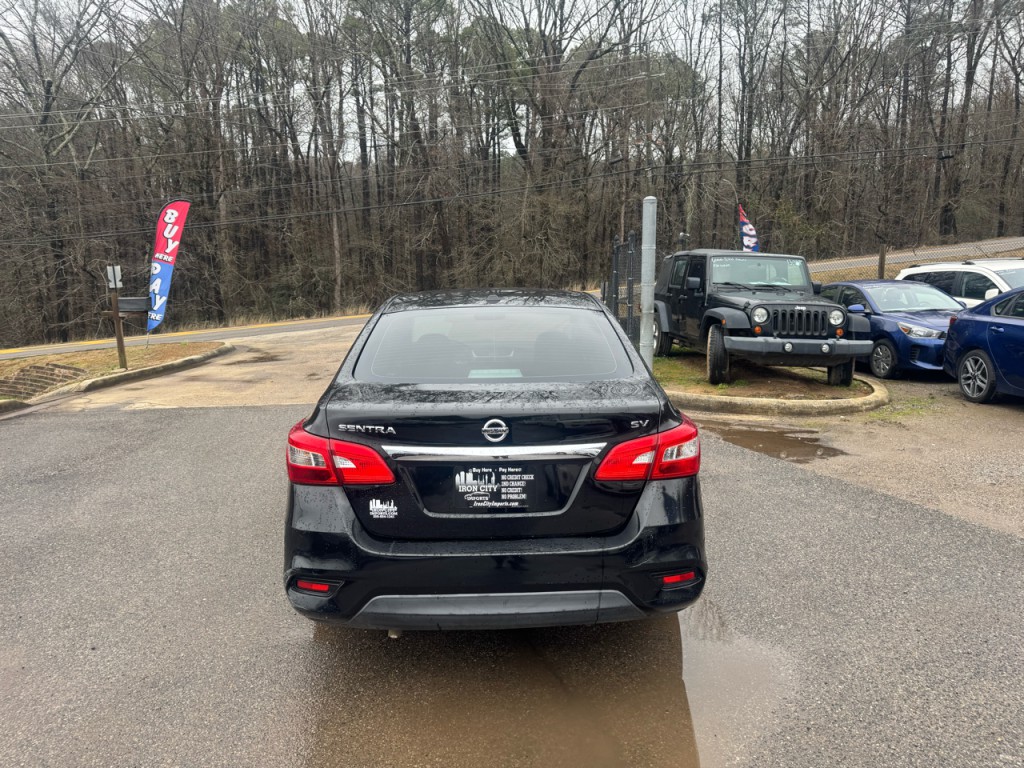 2017 Nissan Sentra Image 10