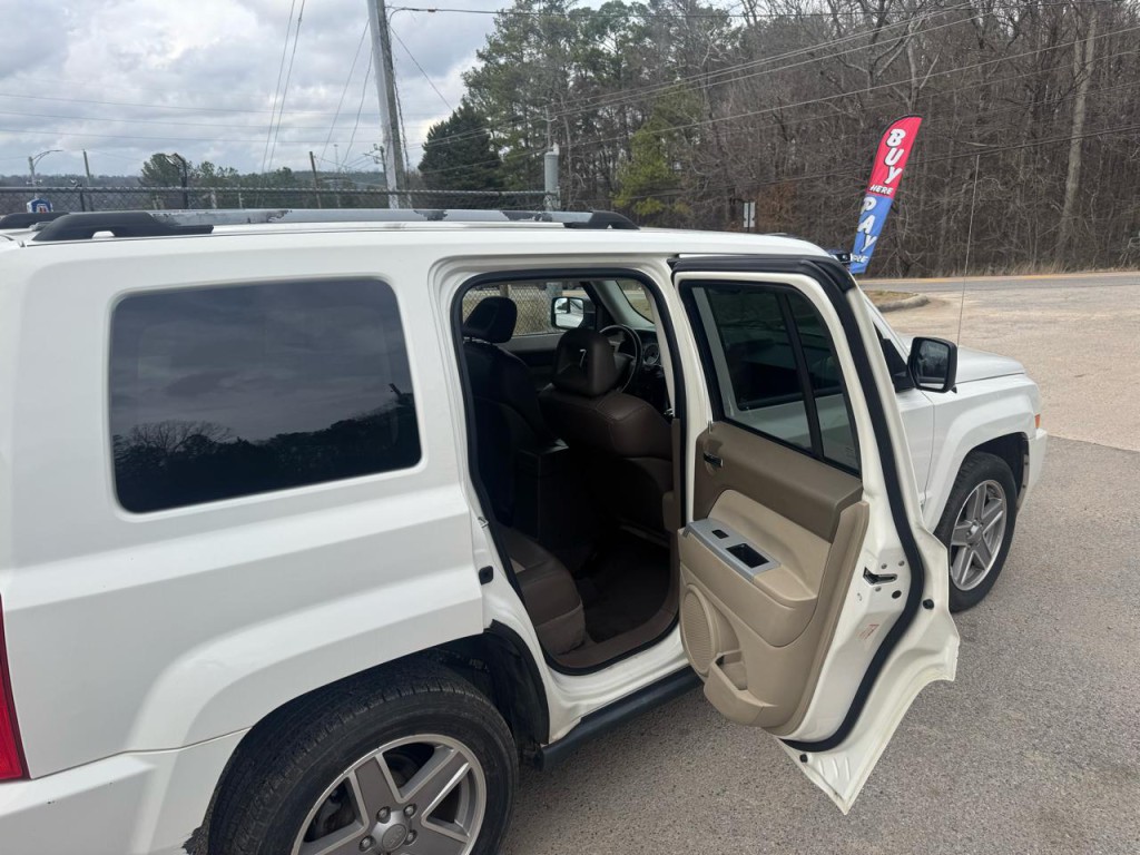 2008 Jeep Patriot Image 9