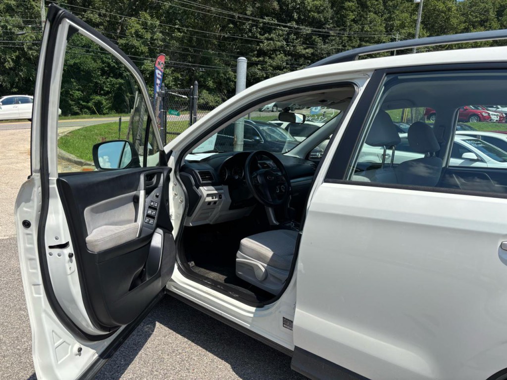 2015 Subaru Forester Image 5