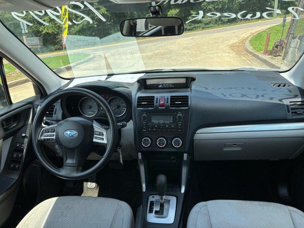 2015 Subaru Forester Image 11