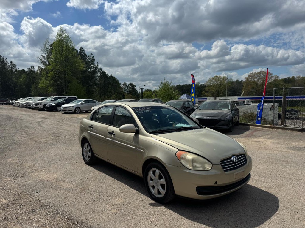 2006 Hyundai Accent Image 2