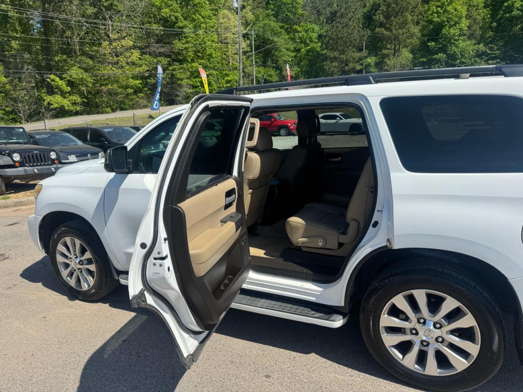 2011 Toyota Sequoia Image 4