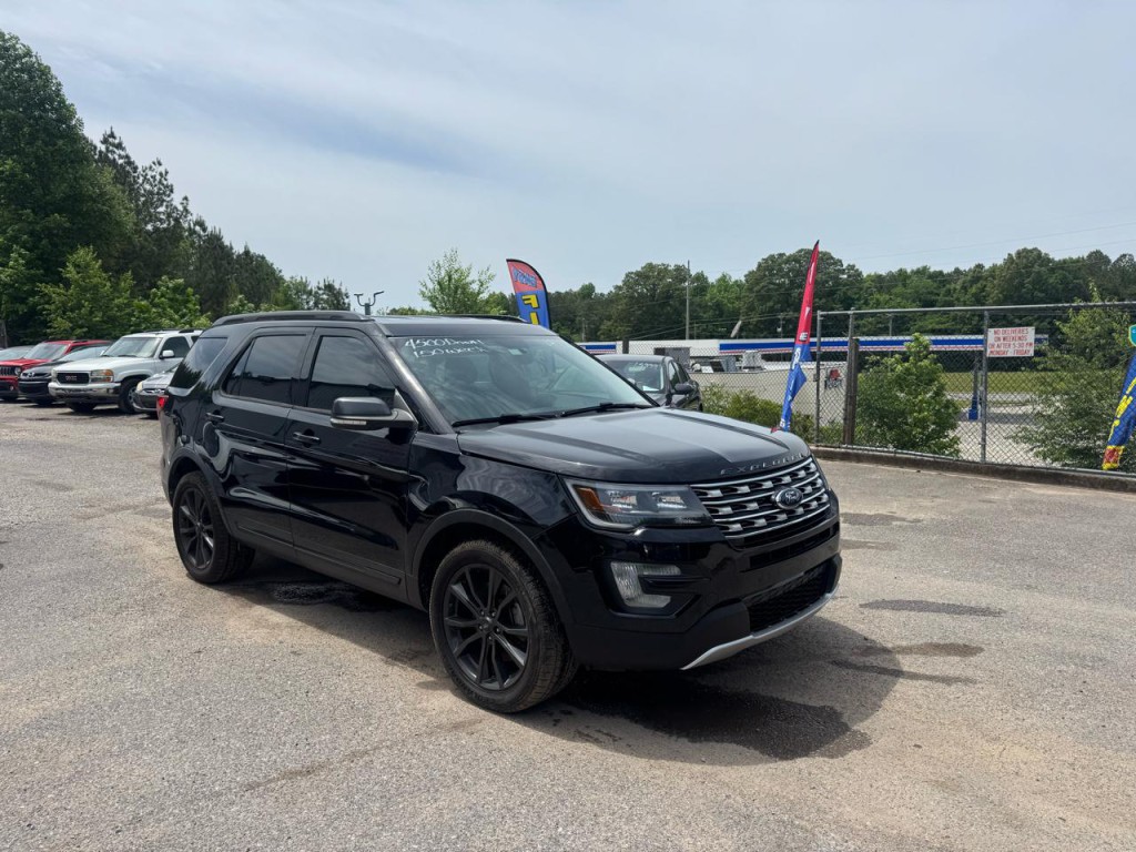 2017 Ford Explorer Image 2