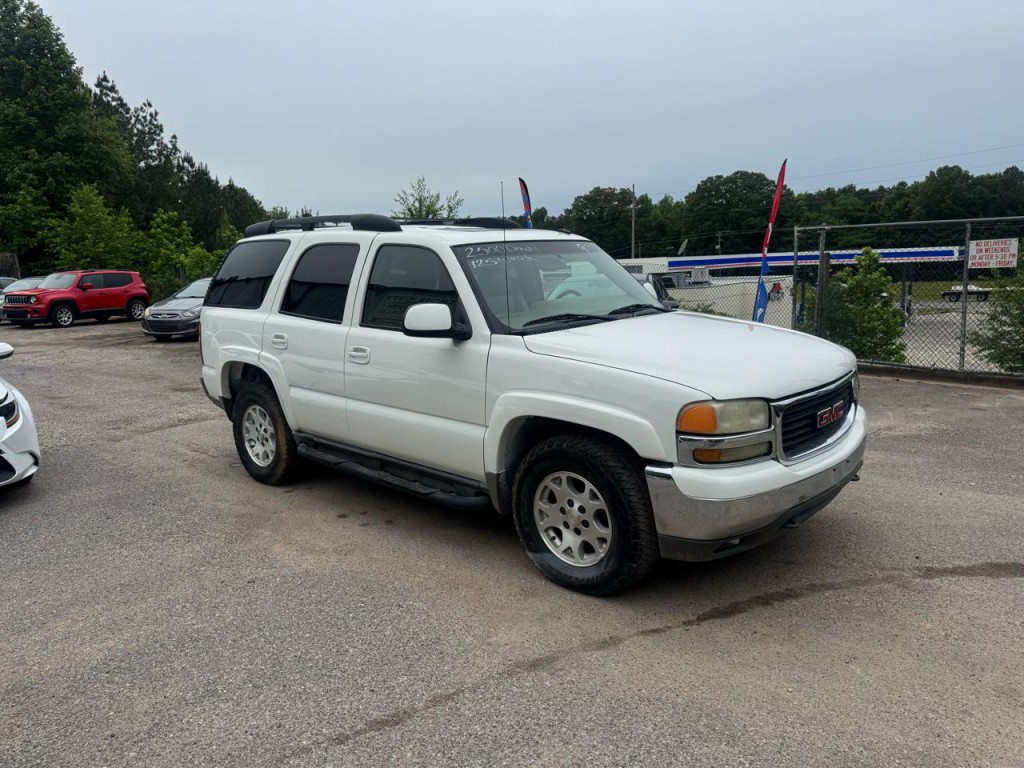 2003 Chevrolet Tahoe Image 2