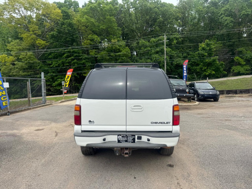 2003 Chevrolet Tahoe Image 8