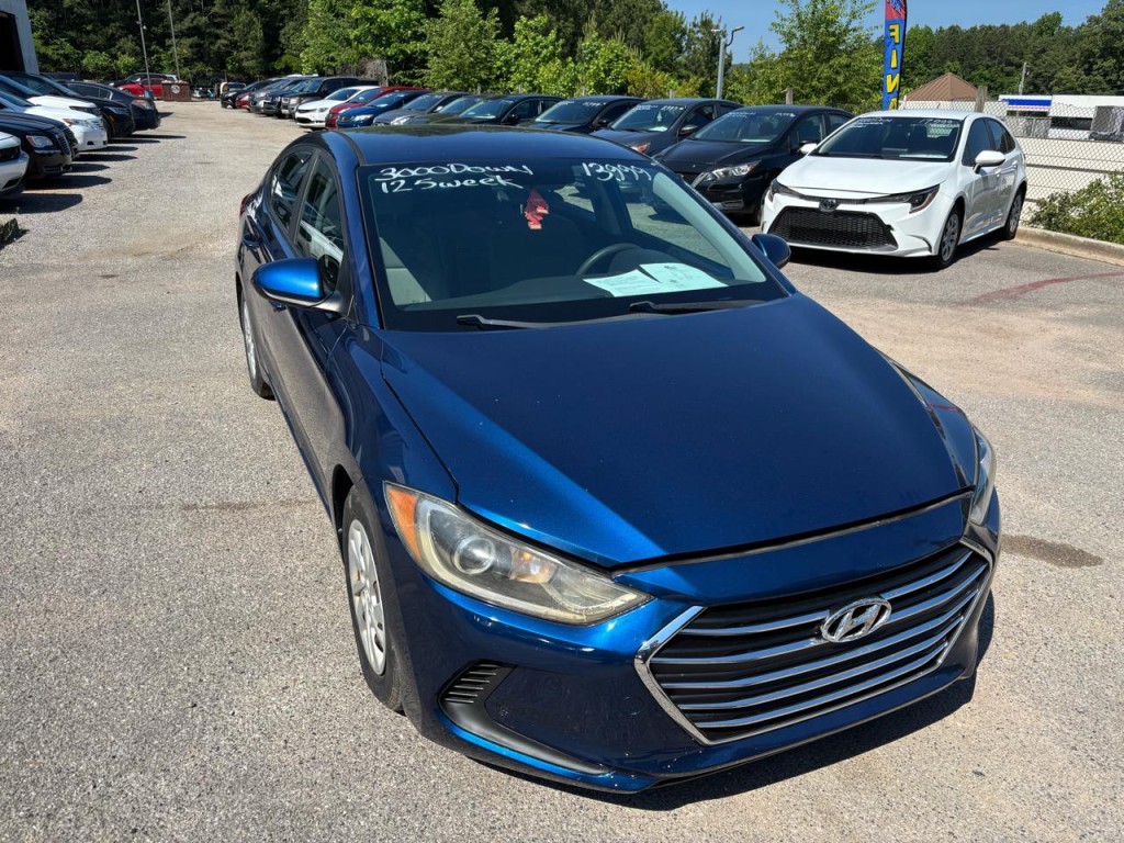 2018 Hyundai Elantra Image 2