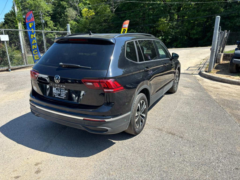 2023 Volkswagen Tiguan Image 3