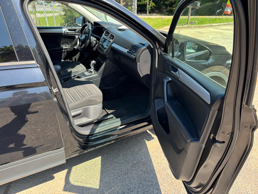 2023 Volkswagen Tiguan Image 8