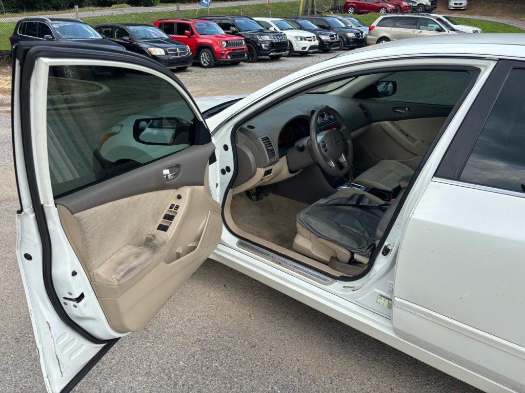 2012 Nissan Altima Image 6