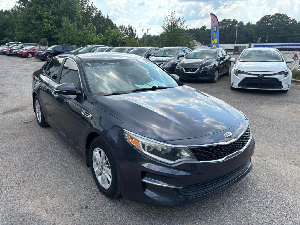 2017 Kia Optima Image 2