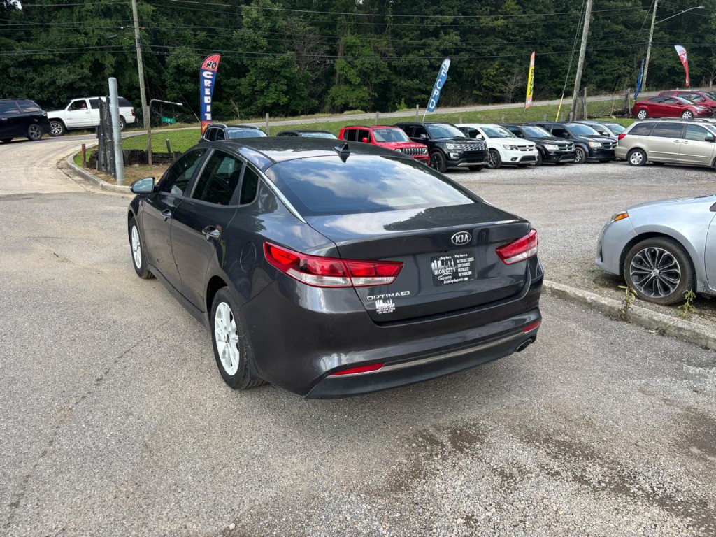 2017 Kia Optima Image 4