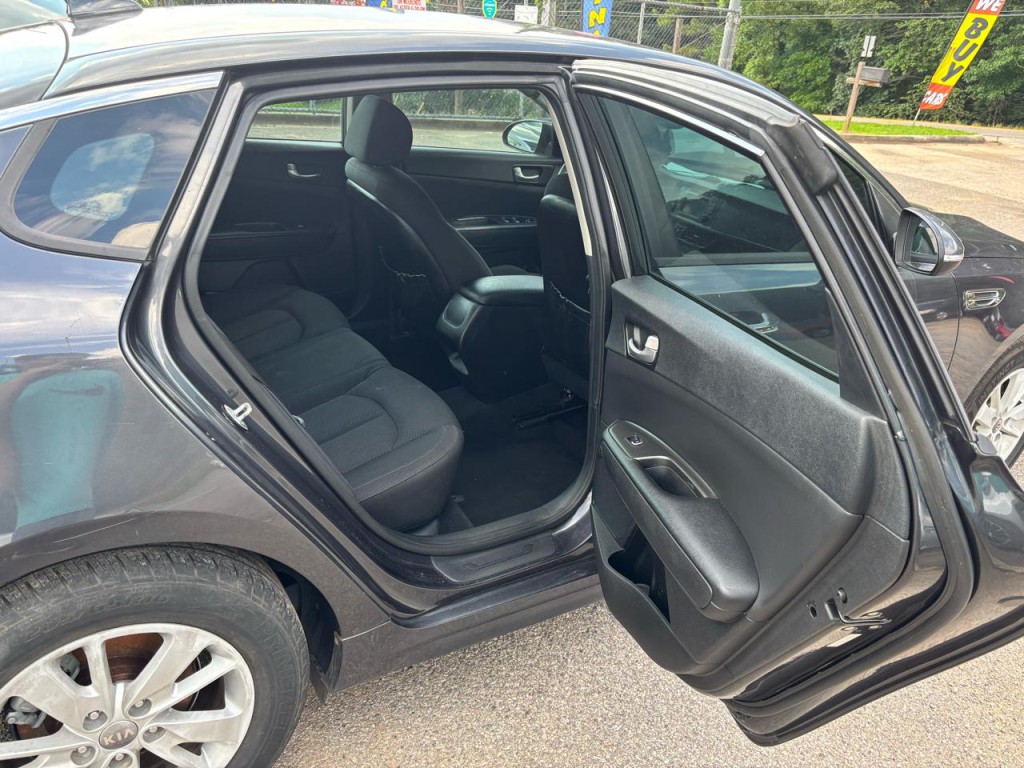 2017 Kia Optima Image 6