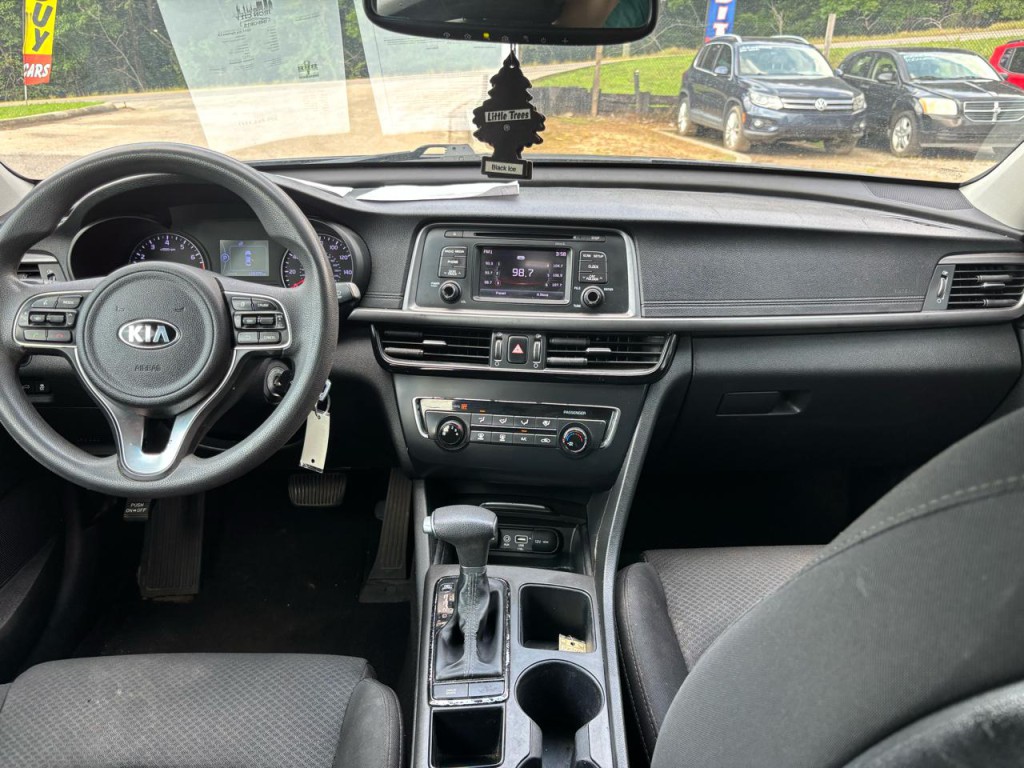 2017 Kia Optima Image 9