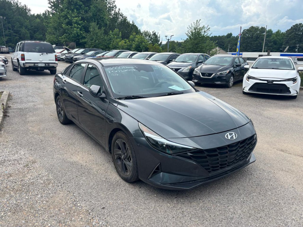 2021 Hyundai Elantra Image 2